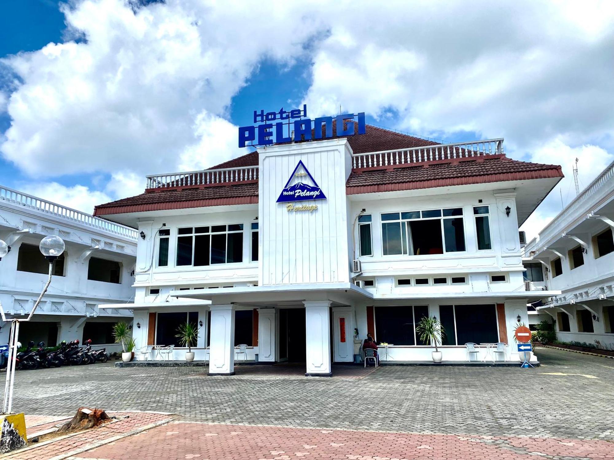 Hotel Pelangi Malang, Kayutangan Heritage Exterior foto